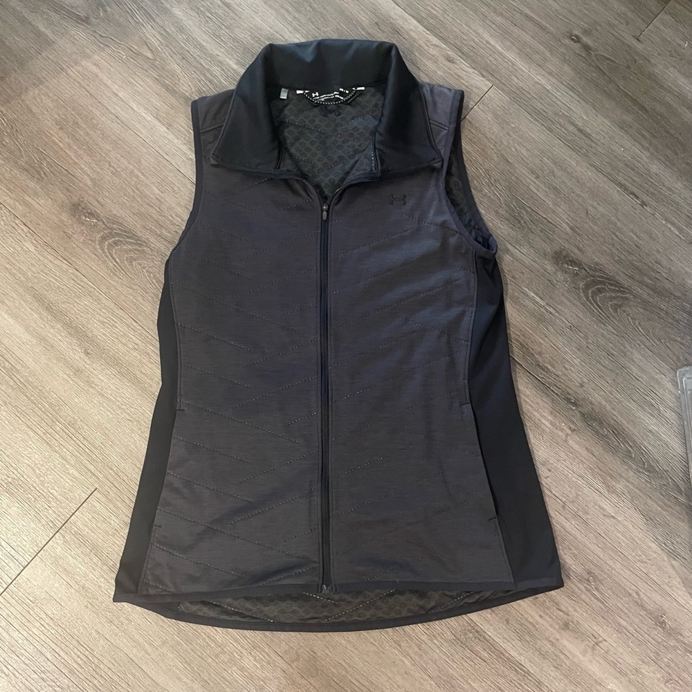 Womens Under armour cold gear golf vest
